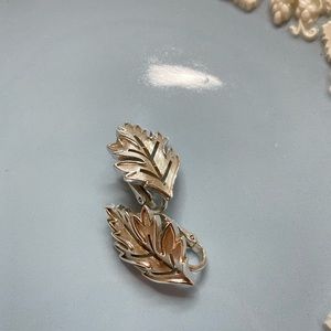 Vintage Trifari Silver Leaf Clip-on Earrings